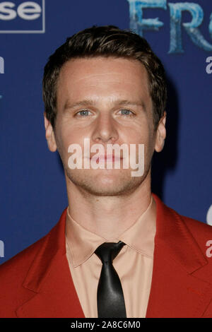 Hollywood, CA. 07 Nov, 2019. Jonathan Groff besucht die Weltpremiere von Disney's Frozen II' an der Dolby Theater am 7. November 2019 in Los Angeles CA. Credit: cra Sh/Image Space/Medien Punch/Alamy leben Nachrichten Stockfoto