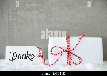 Ein Geschenk zu Weihnachten, Schnee, Zement, Danke, vielen Dank, dass Sie sich Stockfoto
