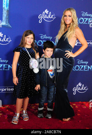 Hollywood, Kalifornien, USA, 7. November 2019 Teddi Mellencamp besucht Disney World's Premiere von Frozen 2" am 7. November 2019 bei Dolby Theater in Hollywood, Kalifornien, USA. Foto von Barry King/Alamy leben Nachrichten Stockfoto