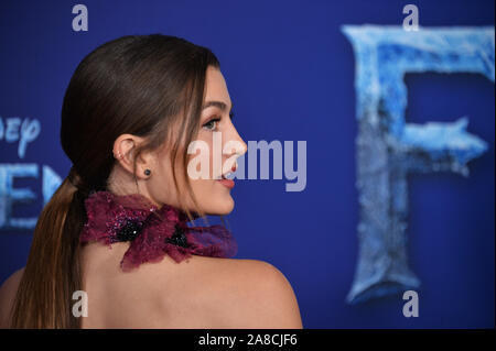 Los Angeles, USA. 07 Nov, 2019. Warf Mitglied Rachel Matthews besucht die Premiere der animierte musikalische Komödie Frozen II" Premiere auf der Dolby Theatre in Hollywood" in Los Angeles am Donnerstag, 7. November 2019. Storyline: Anna, Elsa, Kristoff, Olaf und Sven verlassen Arendelle auf einen alten, Herbst, Wald von einem verwunschenen Land zu reisen. Die Herkunft der Elsa die Befugnisse, um ihr Königreich zu speichern zu finden. Foto von Jim Ruymen/UPI Quelle: UPI/Alamy leben Nachrichten Stockfoto