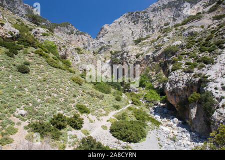 Zaros, Heraklion, Kreta, Griechenland. Blick auf die Rouvas-schlucht. Stockfoto