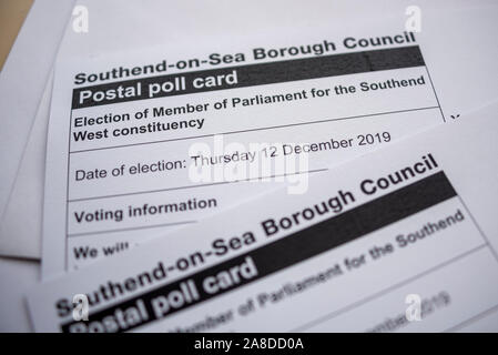 Southend On Sea, Essex, Großbritannien. Post Umfrage Karten haben begonnen, an den Adressen für die Briefwahl für die BRITISCHEN allgemeinen Wahl registriert am 12. Dezember 2019 zu erreichen. Post Umfrage Karten für die Wahl der Abgeordneten für den Wahlkreis Southend West zurzeit Konservative David Amess Stockfoto