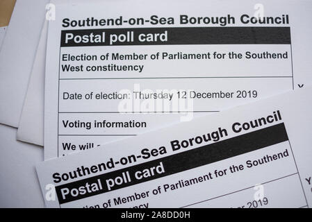 Southend On Sea, Essex, Großbritannien. Post Umfrage Karten haben begonnen, an den Adressen für die Briefwahl für die BRITISCHEN allgemeinen Wahl registriert am 12. Dezember 2019 zu erreichen. Post Umfrage Karten für die Wahl der Abgeordneten für den Wahlkreis Southend West zurzeit Konservative David Amess Stockfoto