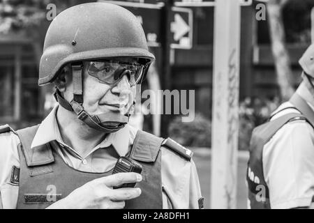 Der antiago de Chile Chile 6 November 2019 Carabineros Polizeioffizier portrait während der jüngsten Unruhen und Auseinandersetzungen zwischen der Polizei und Demonstranten Stockfoto