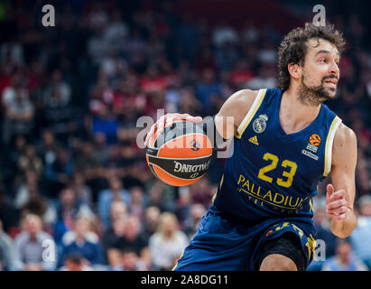 Belgrad, Serbien. 7 Nov, 2019. Sergio Llull von Real Madrid Antriebe in den Warenkorb. Credit: Nikola Krstic/Alamy leben Nachrichten Stockfoto