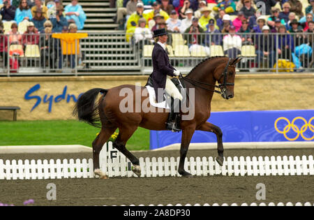 Alexandra Simons de Ridder in Deutschland reiten Chacomo in der Dressur bei den Olympischen Spielen in Sydney 2000, Alexandra Simons de Ridder (reiten Chacomo 3 GER Stockfoto