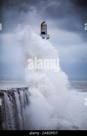 Wintersturm, Aberdeen Leuchtturm Stockfoto