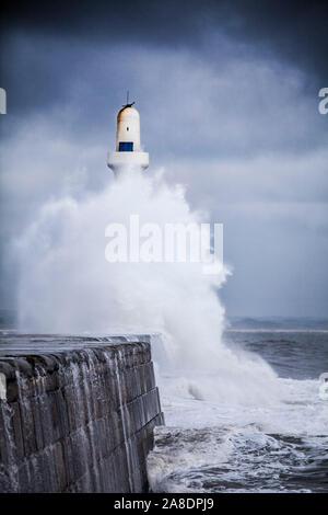 Wintersturm, Aberdeen Leuchtturm Stockfoto