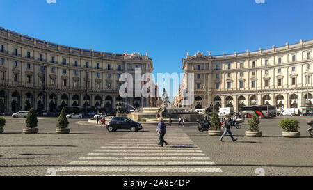 Latium, Rom/Italien - 22. September 2017: Piazza della Repubblica Platz Stockfoto