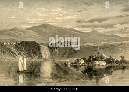 Fällt. von Montmorency', 1874. Wasserfall an der Montmorency Fluss in Québec, Kanada. ' ... Den Fluss Montmorency schimmert in der vollkommenen Ruhe ... Der stream wird hier durch die Insel von Orleans, eine tiefliegende Erreichen von Farmen aufgeteilt, mit Haine von Kiefer und Eiche embowering romantische kleine Farm-Häuser und Hütten". Von "Malerische Amerika; oder, in das Land, in der wir leben, eine Abgrenzung durch Kugelschreiber und Bleistift auf die Berge, Flüsse, Seen... mit Abbildungen auf Stahl und Holz von bedeutenden amerikanischen Künstlern" Vol. II, von William Cullen Bryant bearbeitet werden. [D. Appleton und Company, New York, 1874] Stockfoto