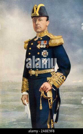 "Admiral Sir John rushworth Jellicoe, K.C.B., K. C.V.O.', 1915. Admiral der Flotte John rushworth Jellicoe, (1859-1935), Royal Navy Offizier und Kommandant der britischen Grand Flotte in der Schlacht von Jütland im Mai 1916. Von "Der Krieg illustrierte Album De Luxe - Band I Die erste Phase", herausgegeben von J.A.Hammerton. [Die Amalgamated Press Limited, London, 1915] Stockfoto