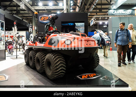 Fieramilano RHO, Mailand Italien - November 07, 2019 EICMA Expo. Kanadische Fahrzeug Argo XTV 8 x 8 extreme Gelände Fahrzeuge in der Ausstellung auf der EICMA 2019 Stockfoto