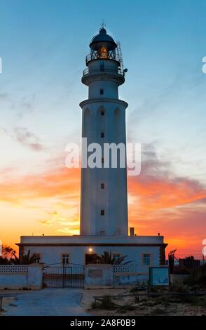 Trafalgar Leuchtturm, Barbate, Cadiz-Provinz, Andalusien, Spanien, Europa. Stockfoto