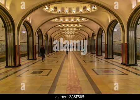 Moskau/Russland; 13. März 2018: Der U-Bahnhof Majakowskaja, Moskau, Russland Stockfoto