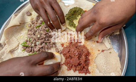 Injera Platte traditionelle Mahlzeit Äthiopien Stockfoto