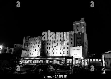 Schöne Luftaufnahmen von Blackpool in der Nacht, einschließlich Norbreck Castle Hotel liegt direkt am Meer, Stadtbild Stockfoto