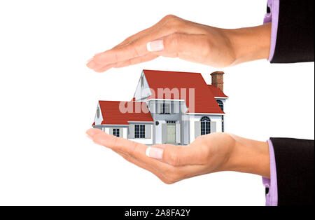 Hand mit Einfamilienhaus, Freisteller, weisser Hintergrund, Stockfoto