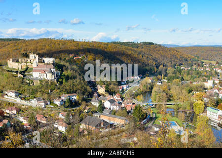 Gars am Kamp: Blick von der Aussichtsplattform Hamerlingwarte zu Gars am Kamp in Österreich, Steiermark, Niederösterreich, Waldviertel Stockfoto