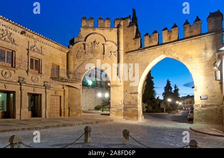 Jaen Tür und Villalar Arch, 16. Jahrhundert, Baeza, Provinz Jaen, Andalusien, Spanien, Europa. Stockfoto