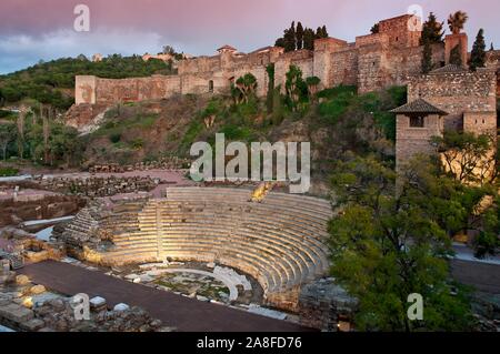 Das Römische Theater und arabische Alcazaba, Malaga, Andalusien, Spanien, Europa. Stockfoto
