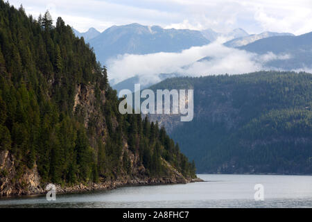 Kootenay See und die Purcell Wildnis Conservancy Provincial Park, in die Purcell Mountains, Kootenay Region, British Columbia, Kanada. Stockfoto