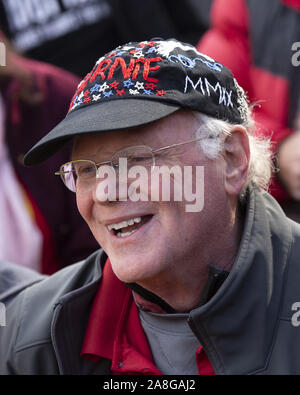 Washington, District of Columbia, USA. 8. November, 2019. Ben Cohen, der Ben und Jerry's Ice Cream, nimmt an einem Klima protestieren vor dem Weißen Haus in Washington, DC, USA, am Freitag, 8. November 2019. Aktivistinnen marschierten vom Kapitol zum Weißen Haus, die Aufmerksamkeit auf die Notwendigkeit, den Klimawandel zu ziehen. Credit: Stefani Reynolds/CNP Credit: Stefani Reynolds/CNP/ZUMA Draht/Alamy leben Nachrichten Stockfoto