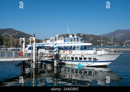 Tolle Aussicht auf schnelle Schiff in Como - Comer See in Italien Stockfoto