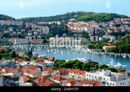 Panoramablick (Stadtbild) von Dubrovnik (Kroatien) mit LS (Tilt Shift) Wirkung Stockfoto