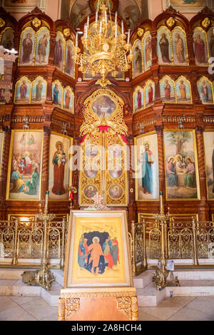 SERGIEV POSAD, Moskau, Russland - 10. MAI 2018: Trinity Lavra von St. Sergius, Innenansicht der Kirche von der Herabkunft des Heiligen Geistes. Fragment Stockfoto