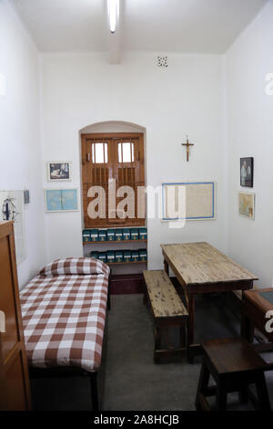 Das ehemalige Zimmer von Mutter Teresa im Mutterhaus in Kolkata, Westbengalen, Indien Stockfoto