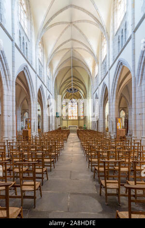 Quimper, Finistere/Frankreich - 23. August 2019: Innenansicht des Saint Mathieu Kirche in Quimper in der Bretagne Stockfoto