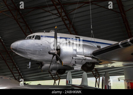 Douglas Dakota im Kalten Krieg Hangar am RAF Museum Cosford Stockfoto