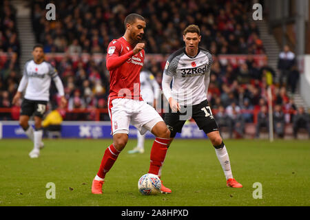 NOTTINGHAM, ENGLAND - 9.NOVEMBER Lewis Grabban (7) von Nottingham Forest während der Sky Bet Championship Match zwischen Nottingham Forest und Derby County an der Stadt Boden, Nottingham am Samstag, den 9. November 2019. (Credit: Jon Hobley | MI Nachrichten) das Fotografieren dürfen nur für Zeitung und/oder Zeitschrift redaktionelle Zwecke verwendet werden, eine Lizenz für die gewerbliche Nutzung Kreditkarte erforderlich: MI Nachrichten & Sport/Alamy leben Nachrichten Stockfoto