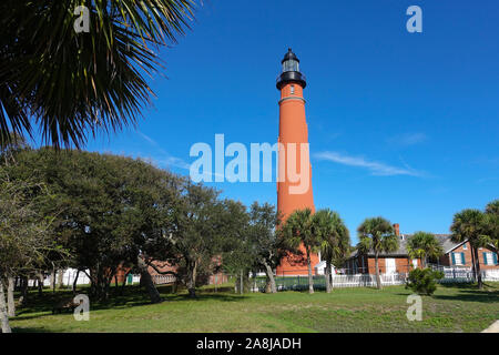 Die Ponce de Leon Inlet Leuchtturm und Museum ist der höchste Leuchtturm in Florida bei 175 Fuß hoch im Jahre 1887 erbaut, Es ist ein Nationales historisches Denkmal. Stockfoto