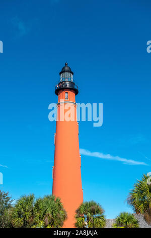 Die Ponce de Leon Inlet Leuchtturm und Museum ist der höchste Leuchtturm in Florida bei 175 Fuß hoch im Jahre 1887 erbaut, Es ist ein Nationales historisches Denkmal. Stockfoto