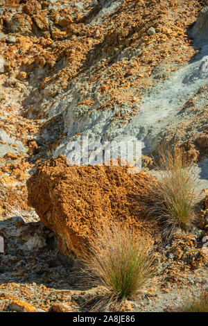 Sousaki ist ein erloschener Vulkan und moderne solfatara Gebiet im Nordosten Corinthia, Griechenland, am nordwestlichen Ende der Ägäis vulkanischen Bogens. Stockfoto