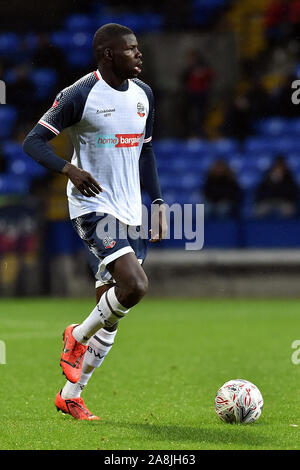 Bolton, Großbritannien. 09 Nov, 2019. BOLTON, ENGLAND - November 9th Bolton Yoan Zouma in Aktion während der FA Cup Match zwischen Bolton Wanderers und Plymouth Argyle im Reebok Stadium, Bolton am Samstag, den 9. November 2019. (Credit: Eddie Garvey | MI Nachrichten) das Fotografieren dürfen nur für Zeitung und/oder Zeitschrift redaktionelle Zwecke verwendet werden, eine Lizenz für die gewerbliche Nutzung Kreditkarte erforderlich: MI Nachrichten & Sport/Alamy leben Nachrichten Stockfoto