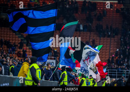 Mailand, Italien, 09. November 2019, Fans fc Internazionale während Inter vs Hellas Verona - Italienische Fußball Serie A Männer Meisterschaft - Credit: LPS/Fabrizio Carabelli/Alamy leben Nachrichten Stockfoto