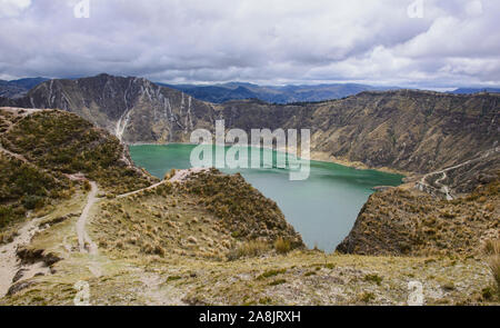 Blick von der schönen Laguna Quilotoa, Ecuador Stockfoto