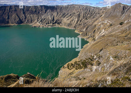 Blick von der schönen Laguna Quilotoa, Ecuador Stockfoto