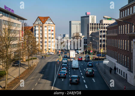 Das Stadtzentrum von Essen, Bundesstraße 224, Bismarck Straße, Innogy Sitz, Stockfoto