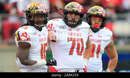 Columbus, Ohio, USA. 9 Nov, 2019. Maryland Spieler an den Rand für die play Anruf während der NCAA Football Spiel zwischen den Maryland Dosenschildkröten & Ohio State Buckeyes am Ohio Stadium in Columbus, Ohio. JP Waldron/Cal Sport Media/Alamy leben Nachrichten Stockfoto