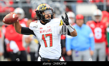 Columbus, Ohio, USA. 9 Nov, 2019. Maryland Dosenschildkröten Quarterback Josh Jackson (17) während der NCAA Football Spiel zwischen dem Maryland Dosenschildkröten & Ohio State Buckeyes am Ohio Stadium in Columbus, Ohio. JP Waldron/Cal Sport Media/Alamy leben Nachrichten Stockfoto