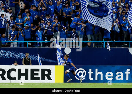 Riad, Saudi-Arabien. 9 Nov, 2019. Carrillo von Al-Hilal feiert nach zählen während der ersten Etappe 2019 AFC Champions League Finale zwischen Saudi-Arabien Al-Hilal und Japans Urawa Red Diamonds in Riad, der Hauptstadt Saudi-Arabiens, Nov. 9, 2019. Credit: Wu Zhizhao/Xinhua/Alamy leben Nachrichten Stockfoto