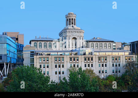 PITTSBURGH - NOVEMBER 2019: Carnegie-Mellon University ist als die beste Graduate Program in der Informatik in den USA eingestuft. Stockfoto