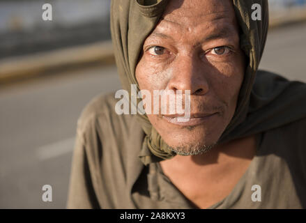 Olinda, Pernambuco, Brasilien - Juni 09, 2016: Portrait von Obdachlosen in den Straßen von Olinda. Stockfoto