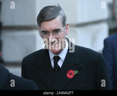 Führer des Unterhauses Jakob Rees-Mogg in Downing Street ankommen für die Erinnerung Sonntag Service am Ehrenmal Gedenkstätte in Whitehall, London. PA-Foto. Bild Datum: Sonntag, den 10. November 2019. Siehe PA Geschichte ROYAL Erinnerung. Photo Credit: Jonathan Brady/PA-Kabel Stockfoto