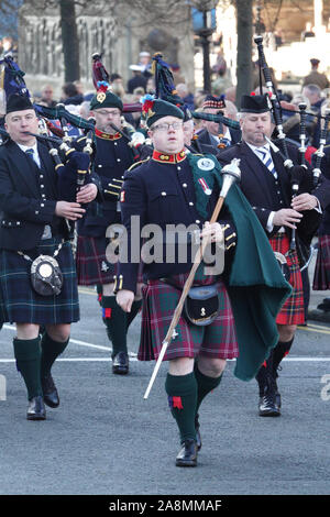 Liverpool UK. 10. November 2019. Veteranen und Mitglieder der Britischen Streitkräfte nehmen an den jährlichen Tag der Erinnerung parade vor der St George's Hall. Credit: Ken Biggs/Alamy Leben Nachrichten. Stockfoto