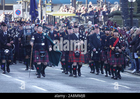 Liverpool UK. 10. November 2019. Veteranen und Mitglieder der Britischen Streitkräfte nehmen an den jährlichen Tag der Erinnerung parade vor der St George's Hall. Credit: Ken Biggs/Alamy Leben Nachrichten. Stockfoto