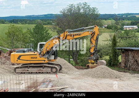 Bauarbeiten auf der Website. Escavator, Steine. closeup Stockfoto